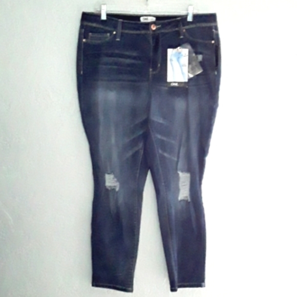 ONE Eight Jeans - Picture 1 of 7